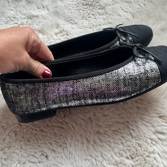 CHANEL Black and Silver Women's Flats - Picture 3 of 10